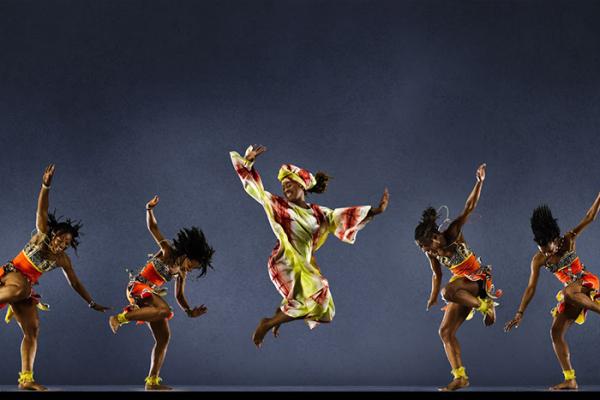 afrikar_dantzak_ikasi_zuraiden