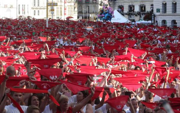 baionako_bestak_pagatuz_eginen_dira