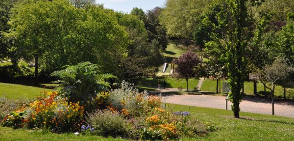 dukontenia_mintzaleku_bilakatzen