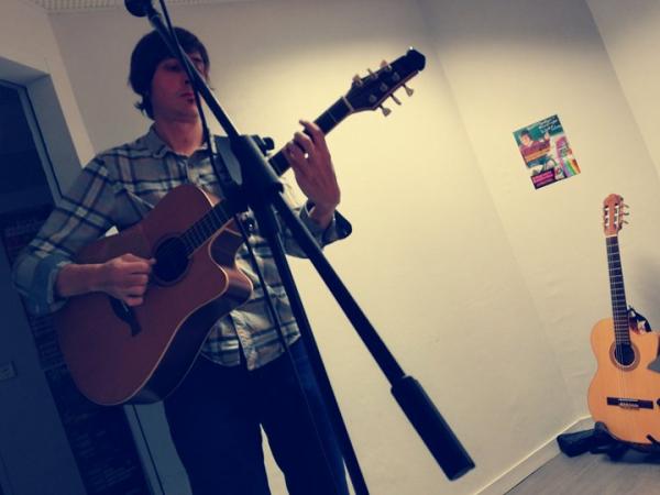 ixo_hertzainaken_omenez