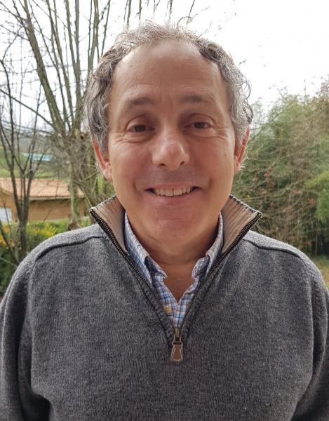 olentzeroren_irudia_mitologiatik_merkatura