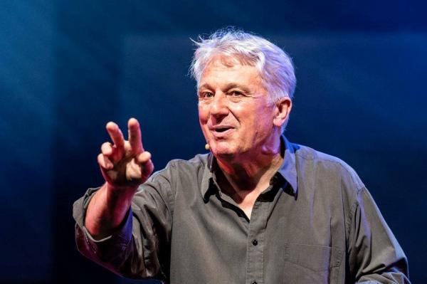 in_vino_fabula_koldo_ameztoyen_ikusgarria_gaur_baionan