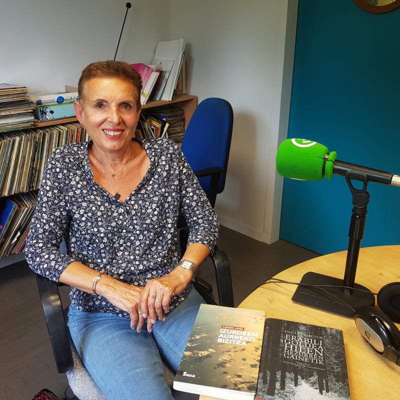 liburu_bat_elkarrekin_hautatu_eta_ondoko_hilabetean_taldean_trukatu