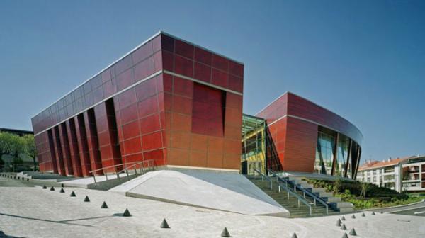 Miarritzeko%20mediatekaren%202%20hitzorduak