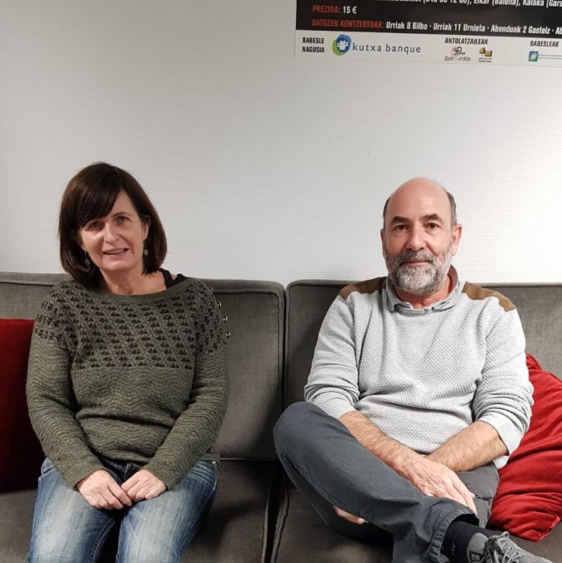 olentzero_kantuz_jalgi_hadi_baionararen_kantuak_sarean