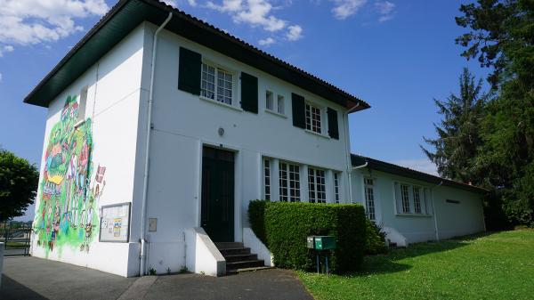 bertako_janaria_hiriburuko_eskolan