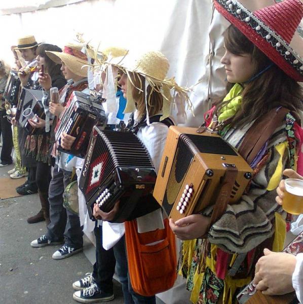 soinu_ttiki_laister_handi