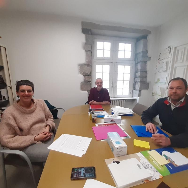 hautetsi_eta_elkartez_osatu_ziburuko_euskara_batzordea_lehen_aldiz_bildu_da