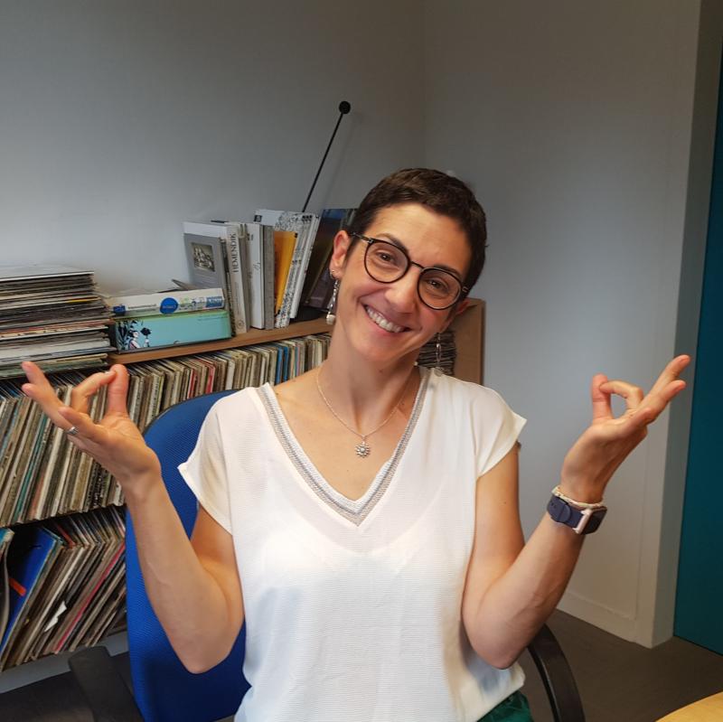 yoga_euskaraz_ostegunero_larresoron