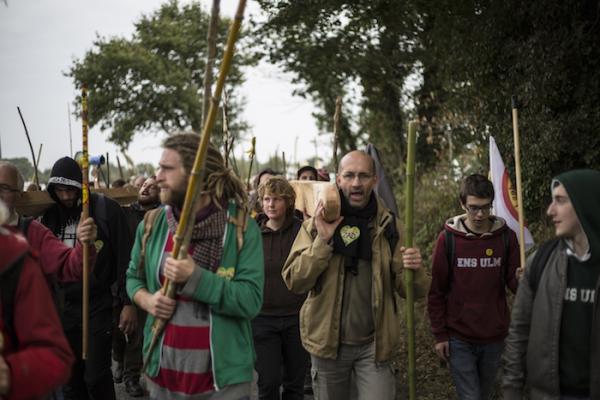 zad_aren_etorkizuna_galdezkatzen