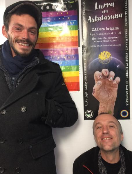 zadeko_bi_biztalerekin_bertako_giroaren_berri_hartu_dugu