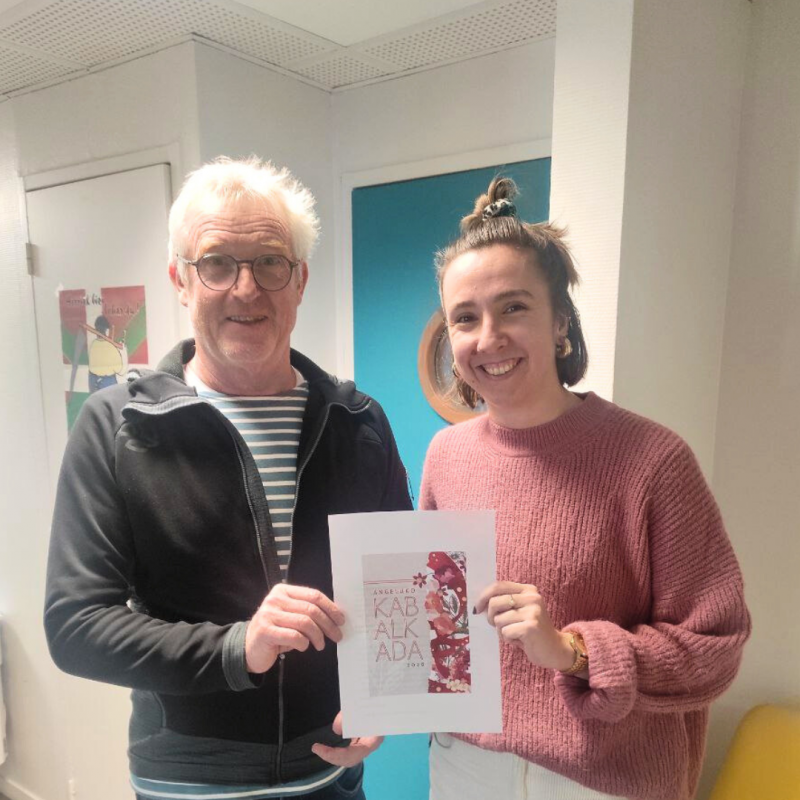 _kabalkadaren_helburua_da_angeluko_jendea_elkartzea_eta_denen_artean_euskara_sustengatu_eta_plazaratzea_