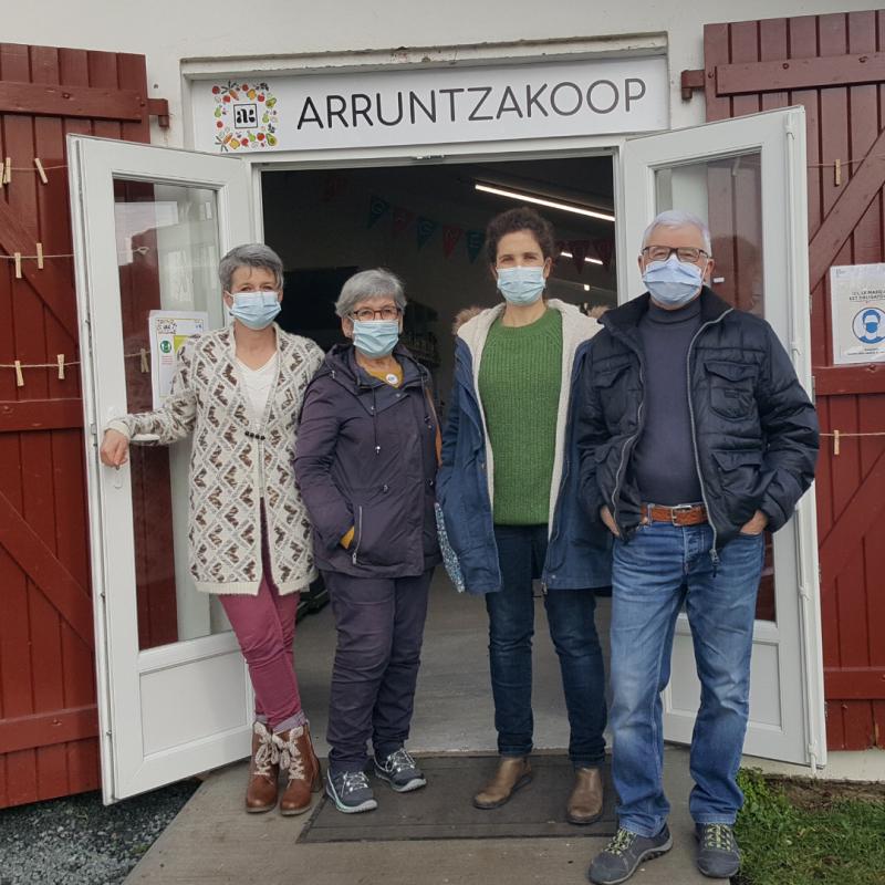 arruntzakoop_saltegi_parte_hartzailea_ideki_dute_uztaritzen