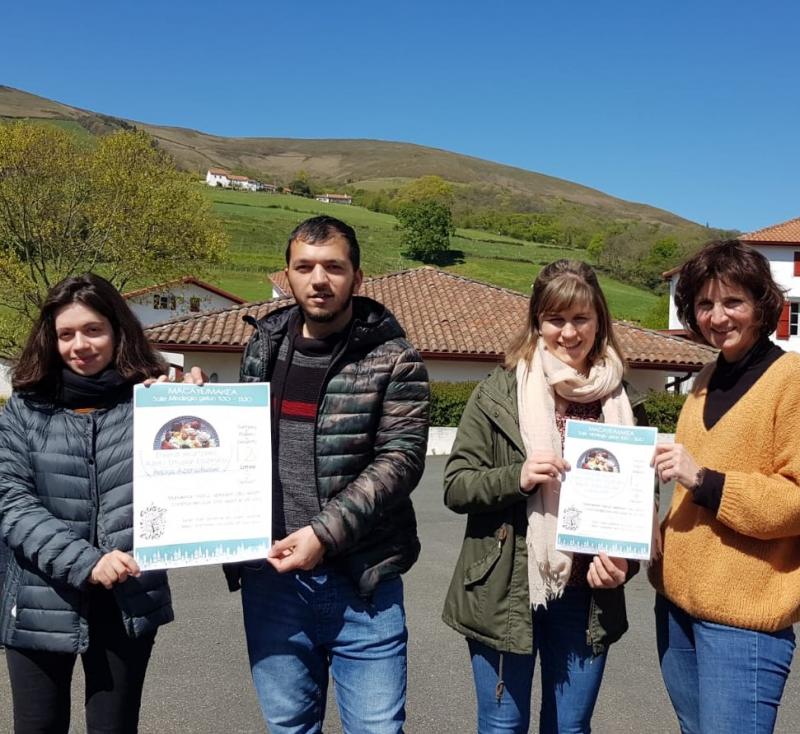 azeri_bazkaria_etorkinen_alde