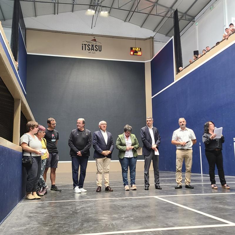 Balaki_%20trinkete%20bat%20baino%20gehiago