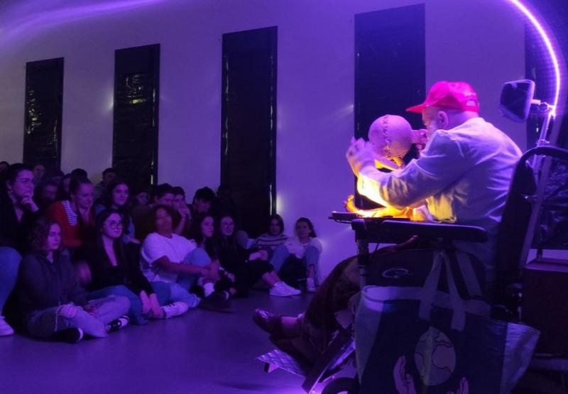 balbea_antzerkia_gaur_bernat_etxepare_lizeoan