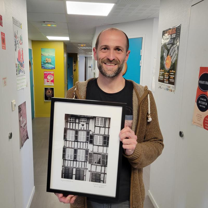 _kirol_partida_batean_2000_argazki_hartzen_dituzu_300_atxikitzeko_