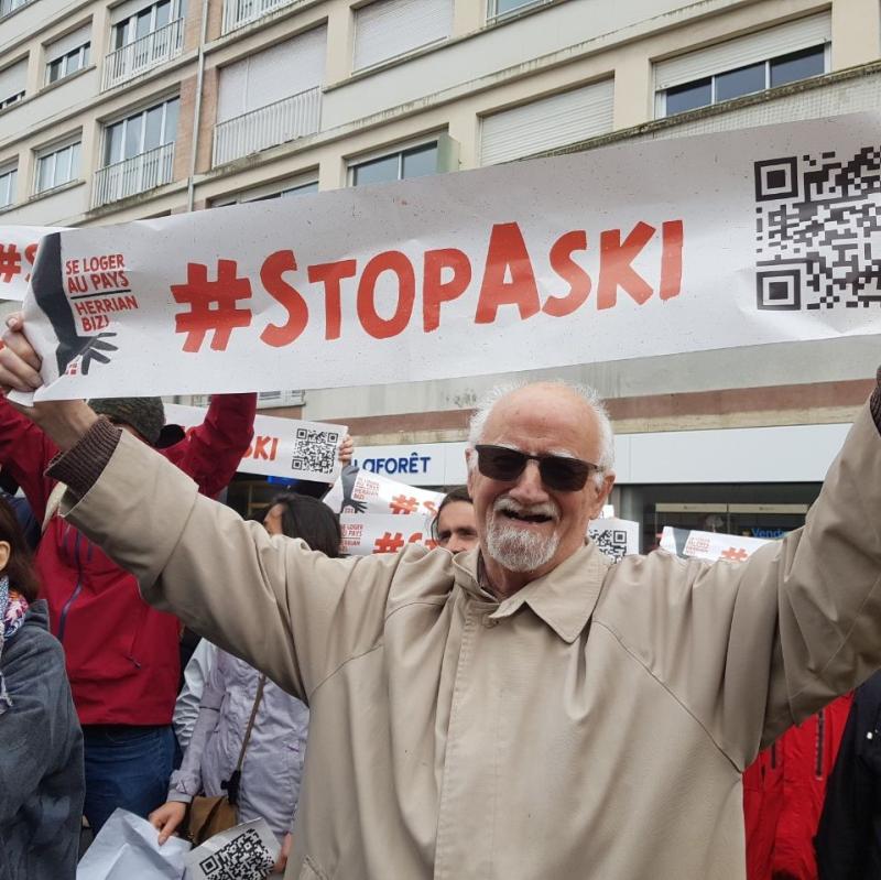 bigarren_etxebizitza_bat_eskuratu_nahi_luketenei_zuzendu_manifestua