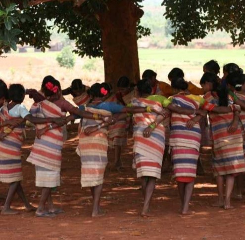 festibalak_ezeztatuak_bainan_alternatibak_ekarri_nahi_izan_ditu_ezkandrai_elkarteak