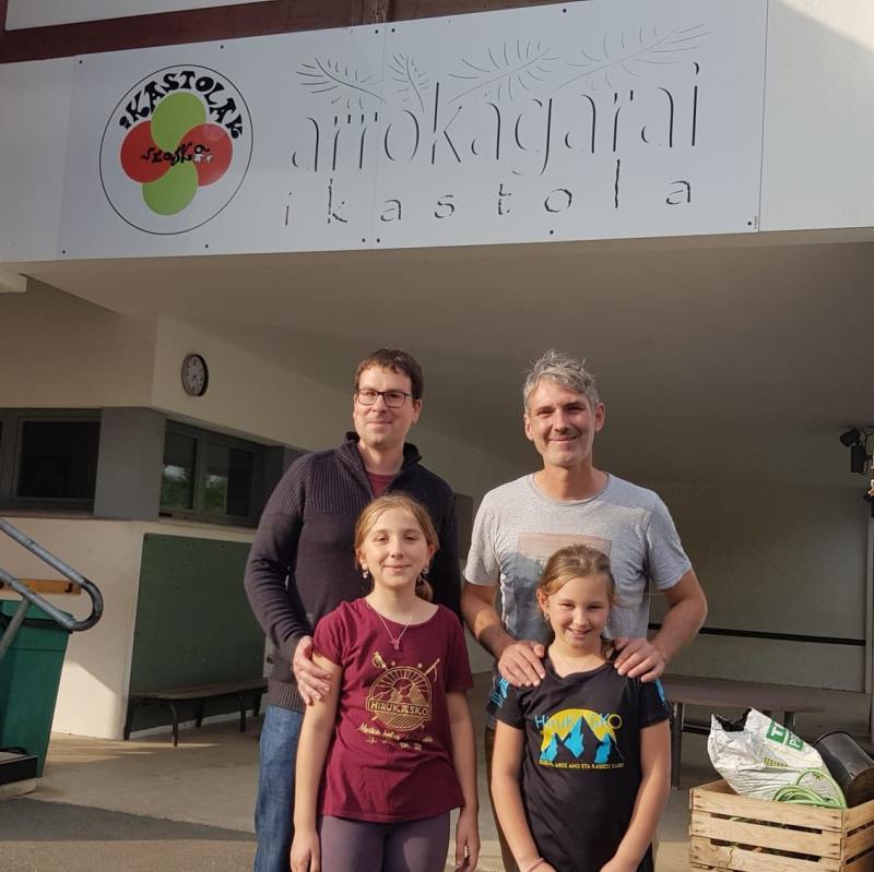 bat_bi_hiru_kasko_aurten_bai_