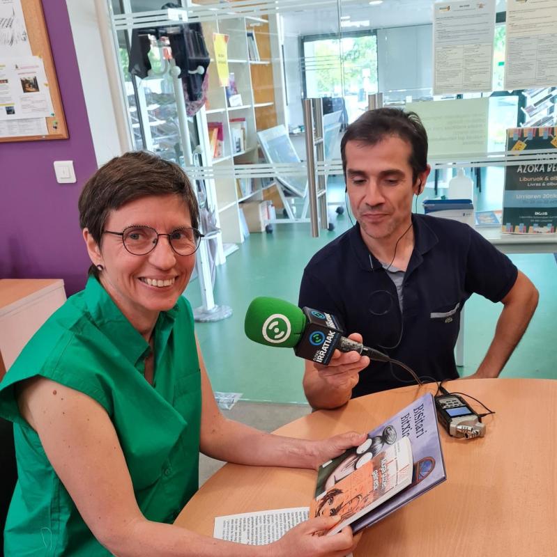 _bisitari_bitxia_haurrentzako_liburu_bikaina_da_