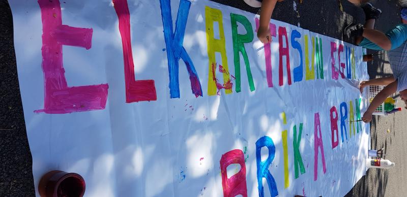 _eman_dugu_zapi_bat_begietan_itsua_bagina_bezala_