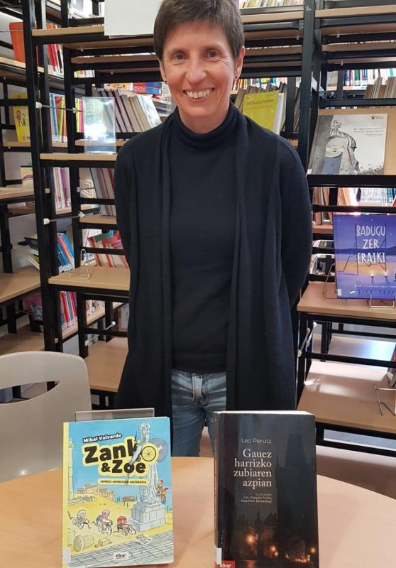 _bidaia_miresgarri_bat_da_leo_perutzen_liburua_badira_gauza_ilunak_baina_koloretsuak_ere_