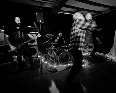 Adi%202025%2004%2008