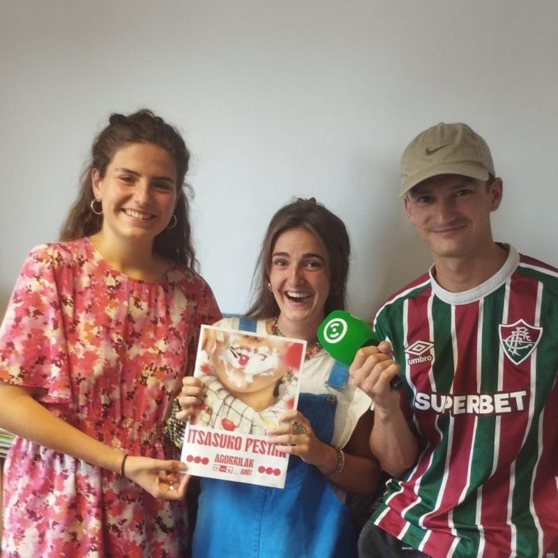 Bost%20egunez_%20Itsasuko%20bazter%20guzietan%20besta%20%20izango%20da%20ostiraletik%20aitzina