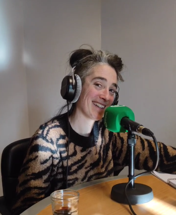 _kazetaritzan_nola_informatzen_den_begiratu_behar_da_ohartzen_zira_ez_dela_neutroa_eta_ikuspegi_batetatik_ari_zirela_