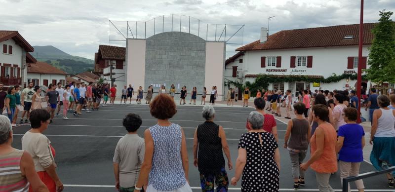 _datozkigunak_kabalkada_itsasun_emanen_dute_igandean