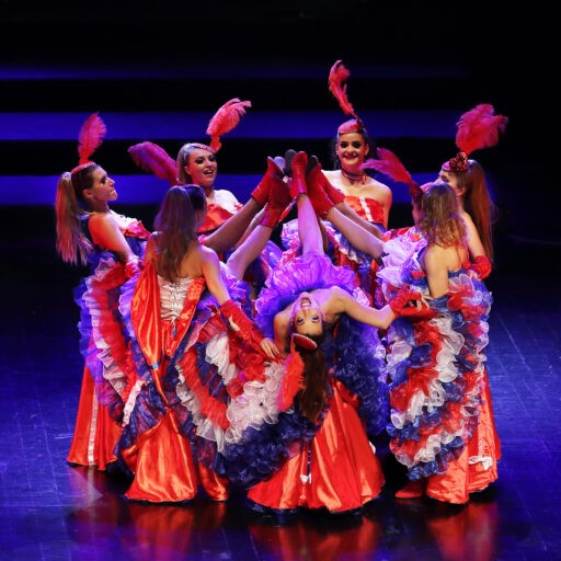 Lumak_%20French%20Cancan%20eta%20beste%20larunbatean%20Senperen