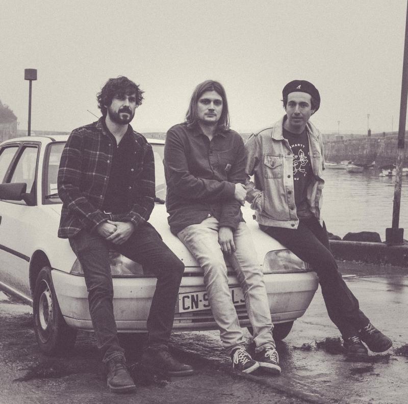 _rock_folk_n_eman_nuen_iragarki_bat_eta_hola_ezagutu_nuen_baxujolea_