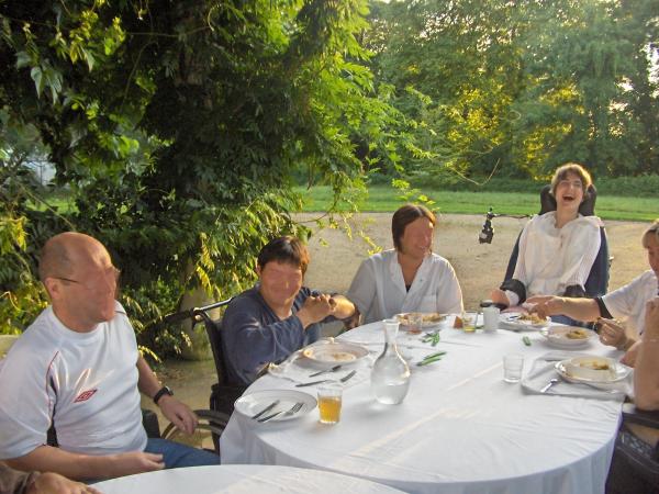 lasterkaldi_partekatua_heraitzeko_zentroko_helbarrituekin_