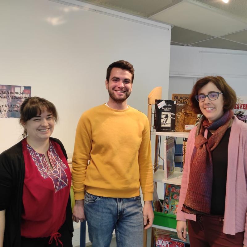 _liburu_bat_euro_bat_hazparneko_mediatekan