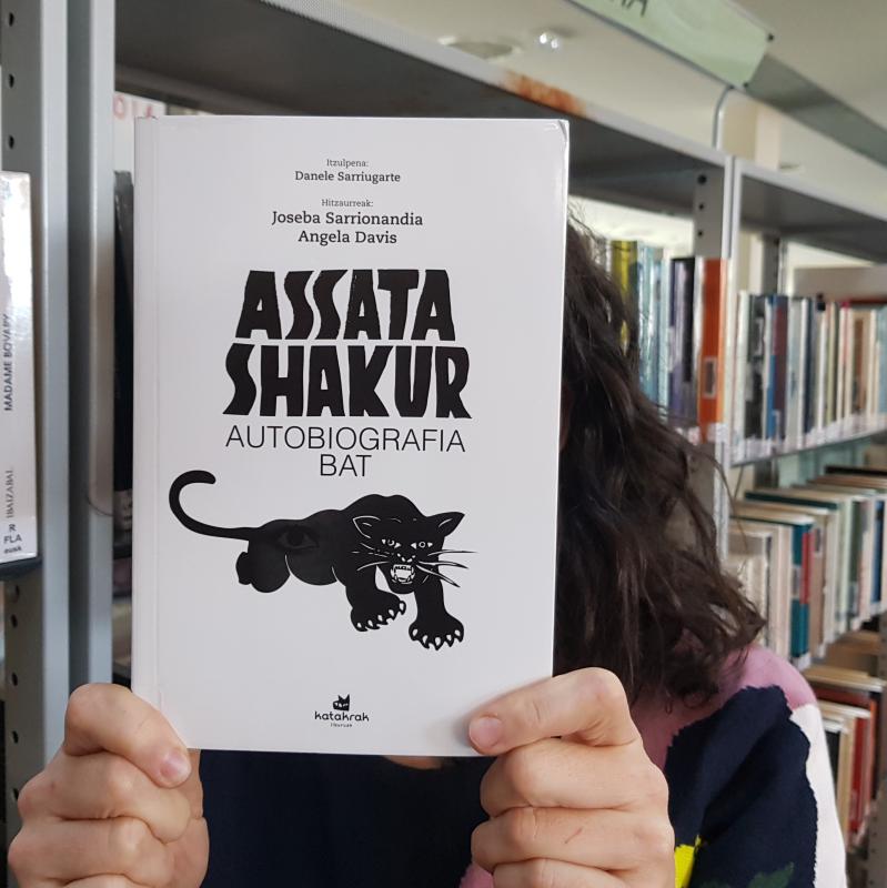 _sartzen_gira_zinez_bere_azalean_eta_zauria_senditzen_dugu_presondegian_delarik_ere_sartzen_gaitu_berekin_