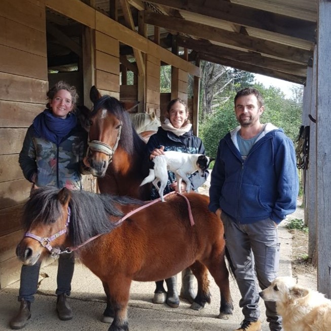 oihaneki_zaldiek_lagunduta_ahultasunak_edo_elbarritasunak_gainditzeko_gunea