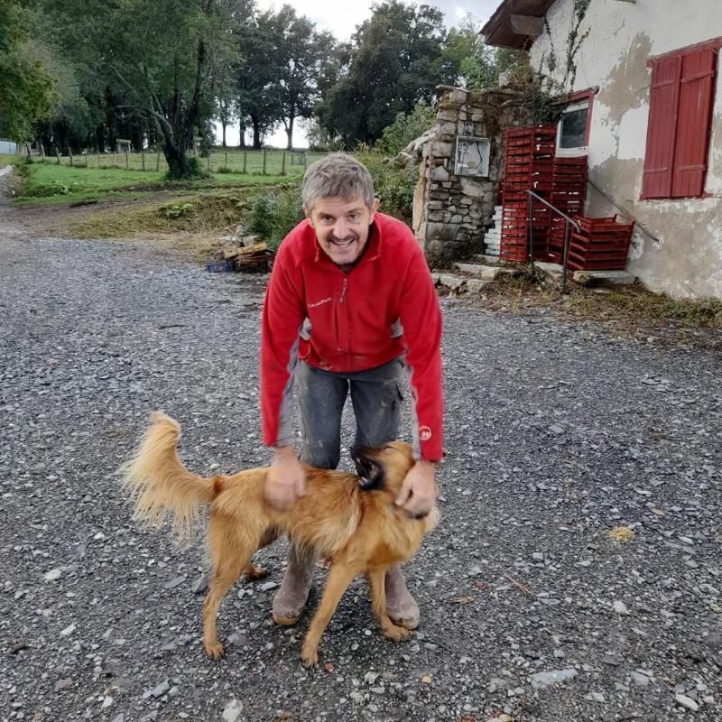 Patrick%20Larrondo%20baratzezainaren%20etxaldera%20joango%20gira%20hilabetero