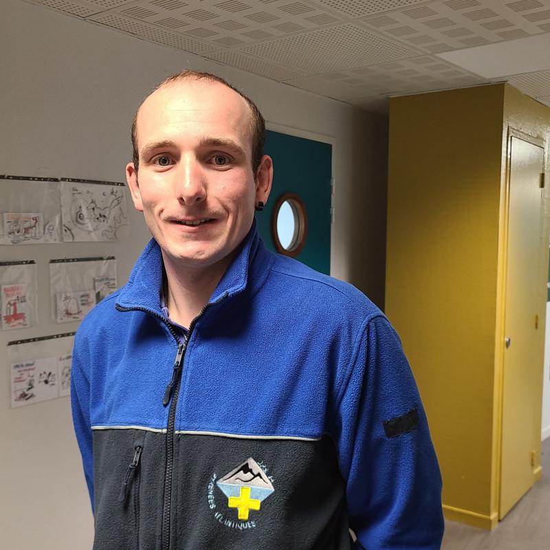 Lehen%20sokorriak%20emateko_%20laguntzailez%20osatu%20elkarteen%20inplikazioa