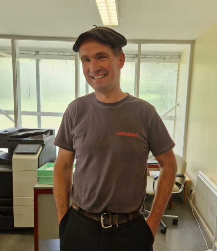 lehen_gerezi_lorea_begiratuz_30_edo_40_egun_berantago_egiten_zen_besta_orain_ekaineko_lehen_igandean