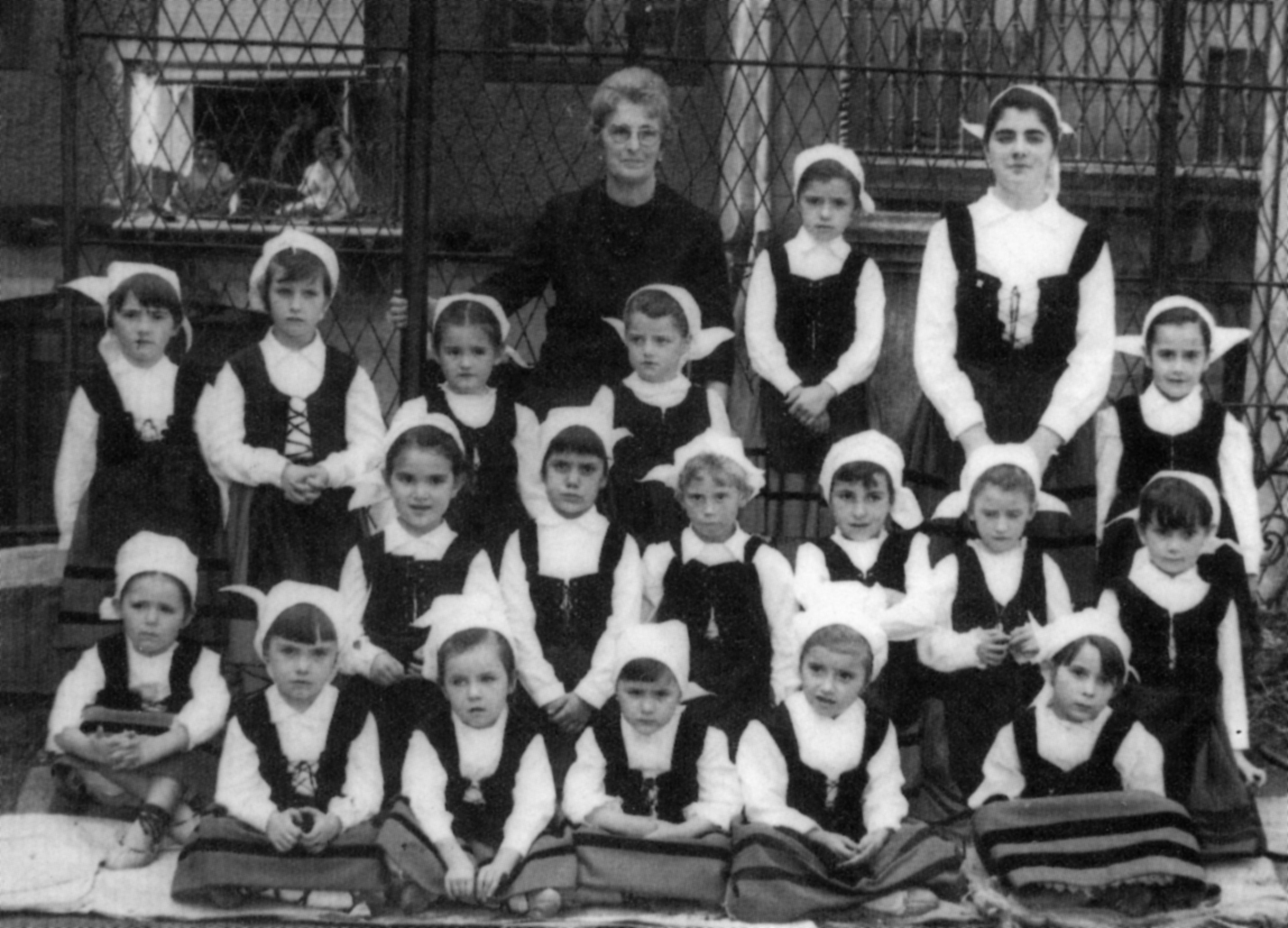 euskal_dantza_francoren_garaian