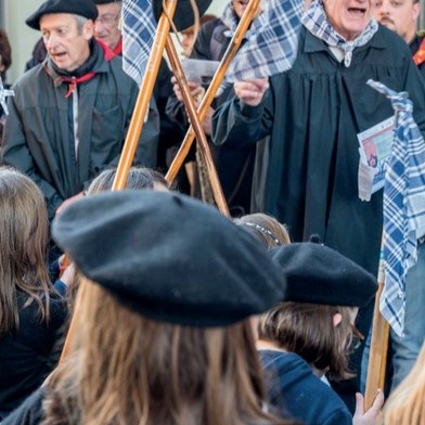 Santa%20Agate%20ospatzeak%20omen%20zoriona%20eta%20fertilitatea%20ekartzen%20du