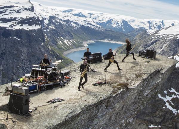 adi_2017_10_18_kantuak_bakarrik