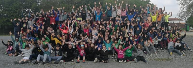 xalbador_kolegiokoek_laskorain_tolosako_ikastolakoak_errezebitu_dituzte