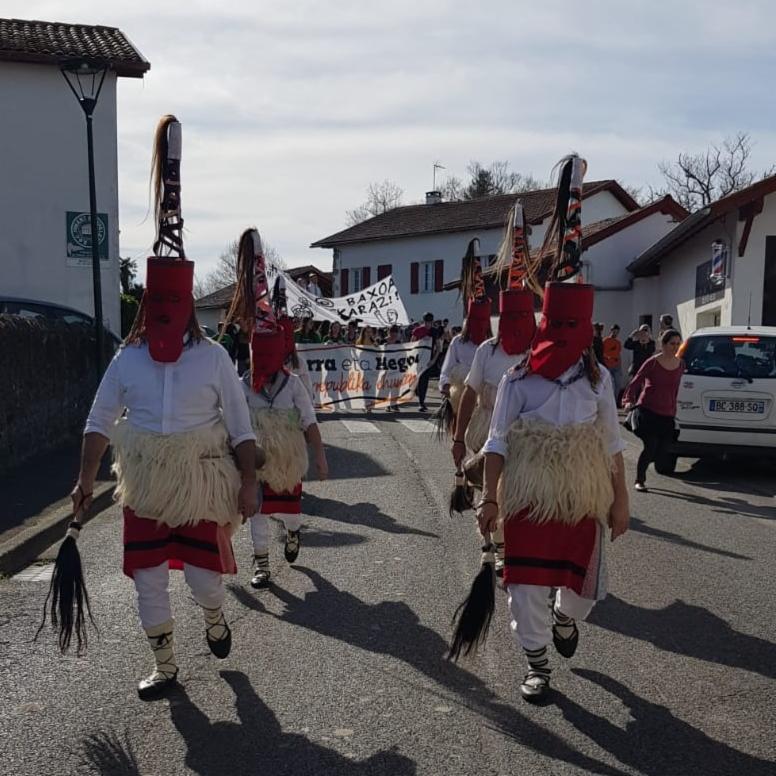 duela_25_urte_sortu_harreman_indartsu_eta_arraberritua_larresoron