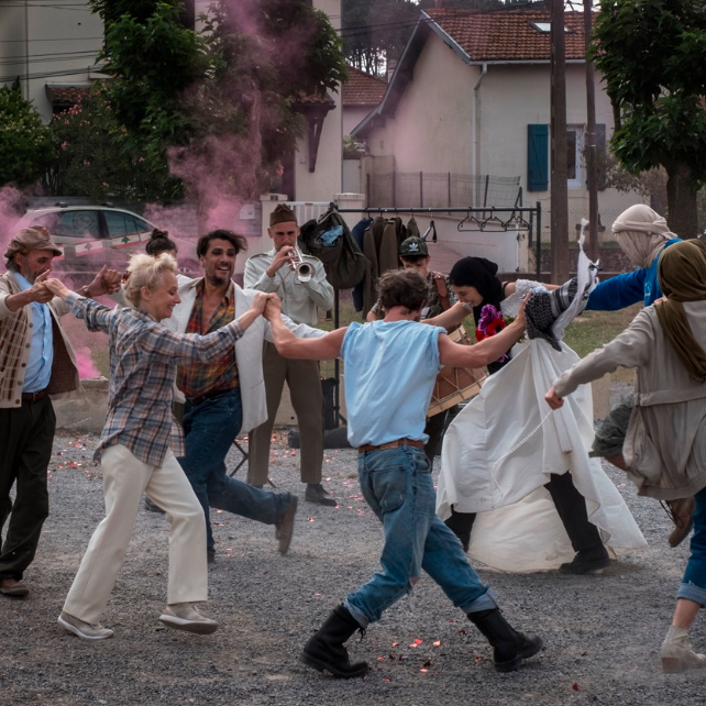 Jour%20de%20Fete%20konpainiak%20Urrunako%20biztanleekin%20prestatu%20ikusgarria%20aurkeztuko%20du