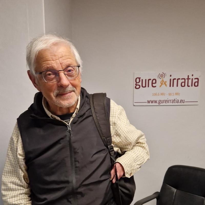 _erraiten_da_istorioak_direla_haurren_lokarrarazteko_eta_helduen_iratzarrarazteko_