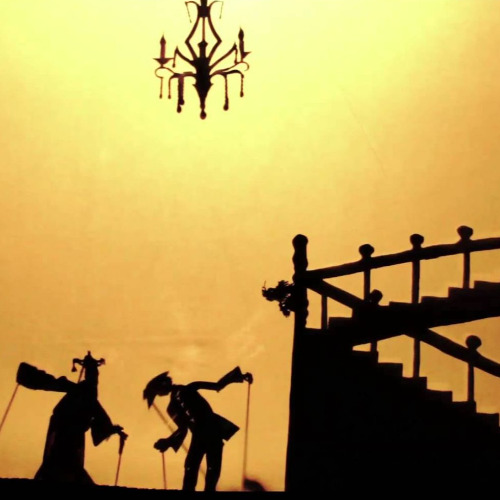 euskal_jatorria_duen_silhouette_frantses_hitzaz