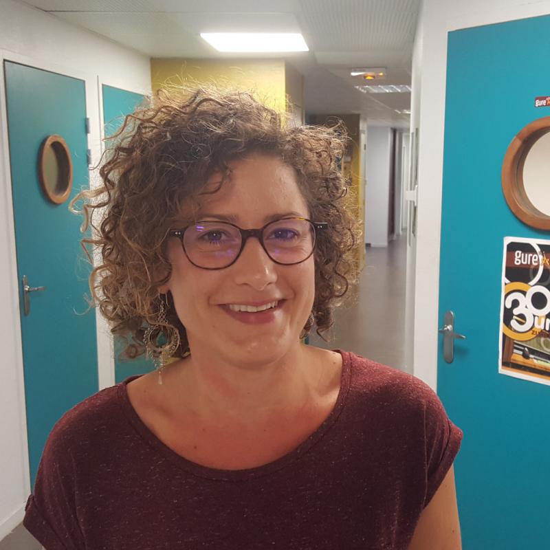 do_it_yourself_maialen_zamponirekin