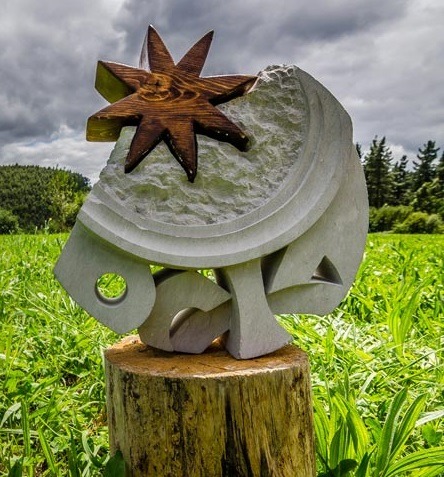 zorroztarria_erakusketa_senpereko_larraldean